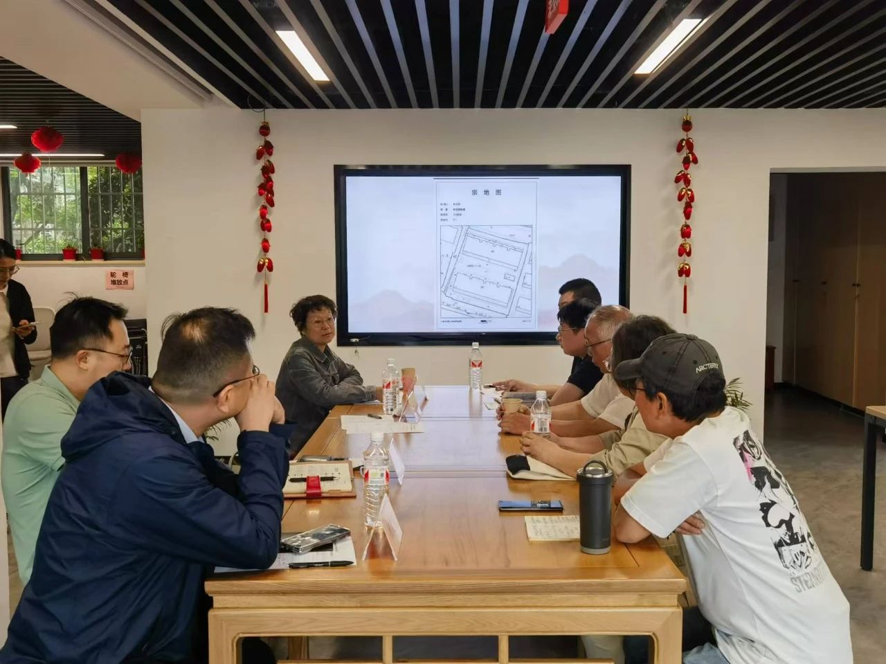 老小区电动车停放充电难？这个社区来解决→(图1)