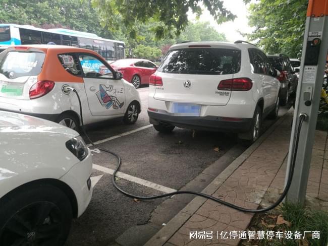 微型车牌识别相机＋智能车位锁：助力充电桩运营商提升营收(图2)