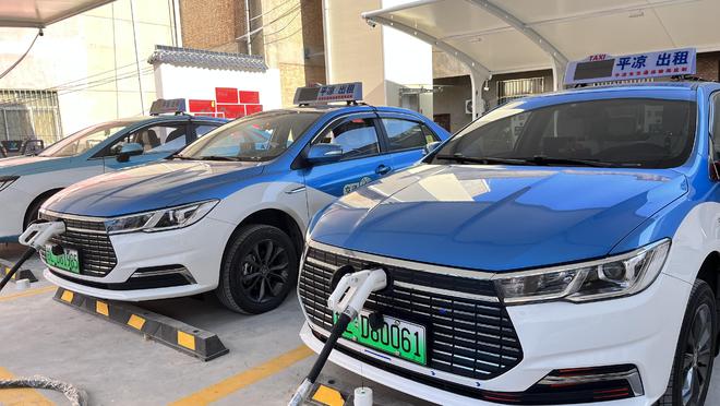 崆峒区：新能源充电桩赋能“绿色出行”(图3)