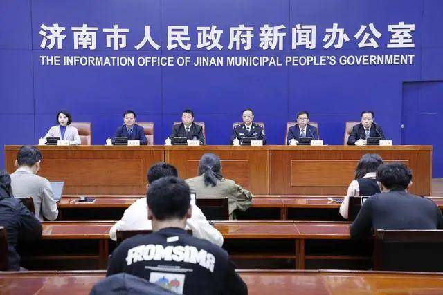 2024充电桩展：到2025年济南将建成108个公共停车场