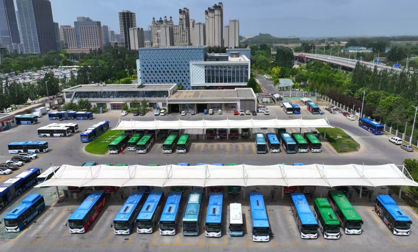 “十四五”交卷！银川公交“驶”入新境：线网更密、智慧更强、城乡更近