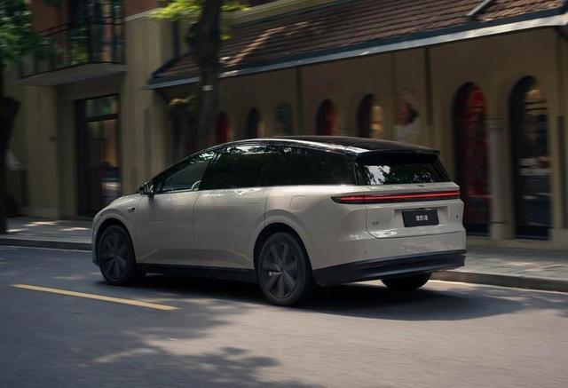 六部委轻描淡写说了4个数充电功率三年翻倍燃油车该何去何从？(图4)