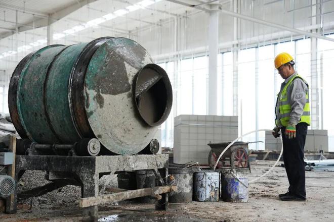 记者带你看项目新能源汽车中心二期将于12月陆续投入运营