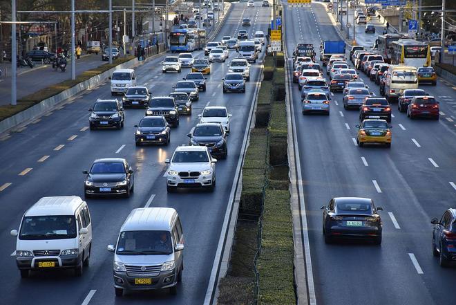 七成石油靠进口每年花费上万亿发展电动汽车的我们没退路(图5)