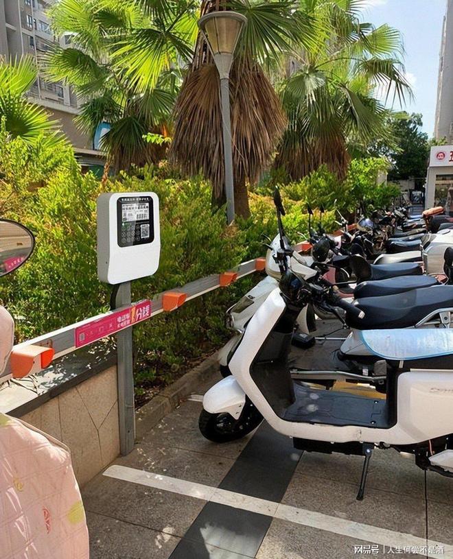 各大小区充电桩黑幕曝光！仅靠虚电赚40%利润别再被欺骗了(图3)