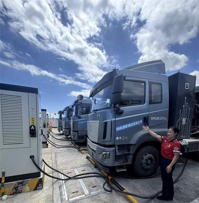 重卡充电站盈利破局：从精准选址到高效运营的关键路径(图1)