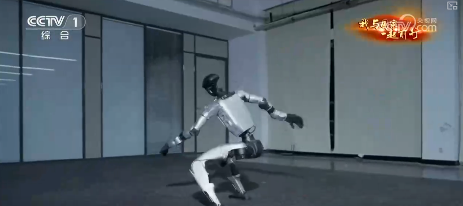 跑通“产学研用”一体化创新马拉松场景！具身智能实战中升级本领