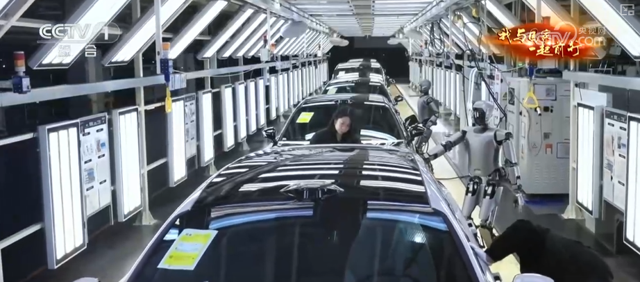 跑通“产学研用”一体化创新马拉松场景！具身智能实战中升级本领(图20)