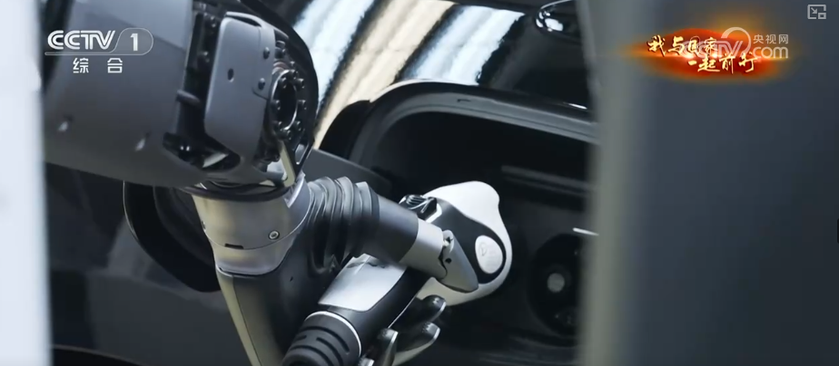 跑通“产学研用”一体化创新马拉松场景！具身智能实战中升级本领(图21)