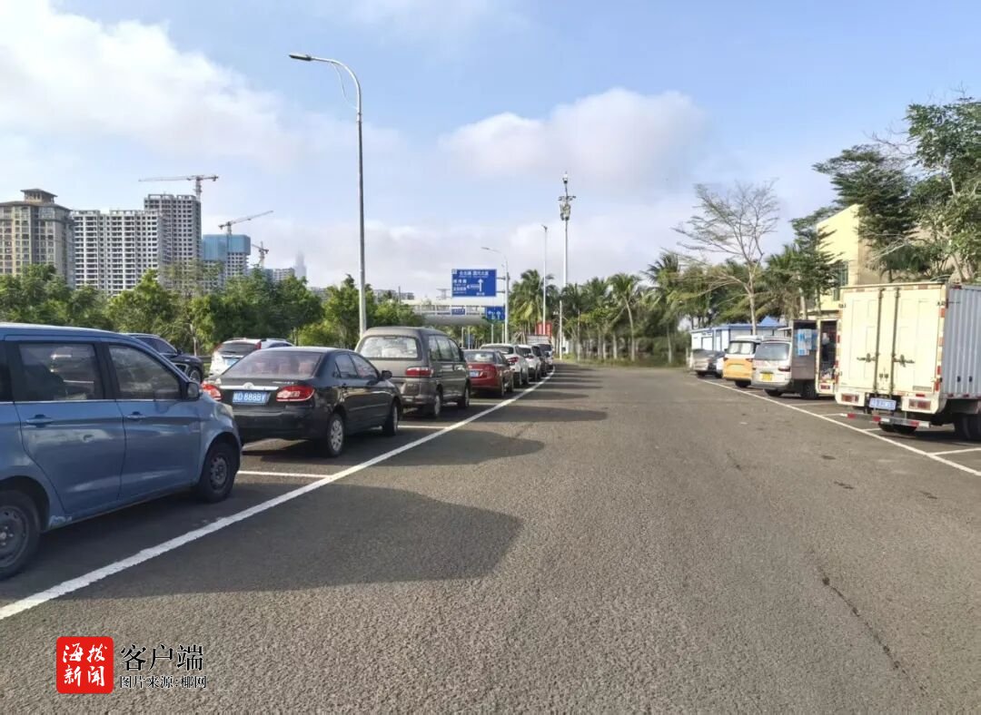 海口：城市公园配套停车场投用破解出行堵点(图3)