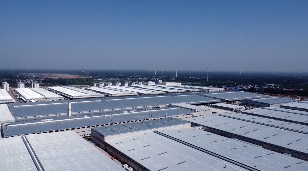 从制造到智造一座超级工厂跑出新能源汽车加速度